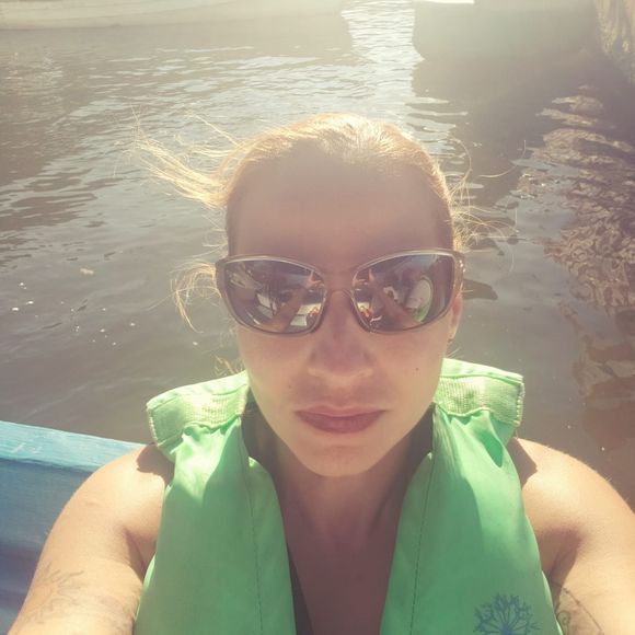 Meet your Posher, Tania - Picture 1 of 1